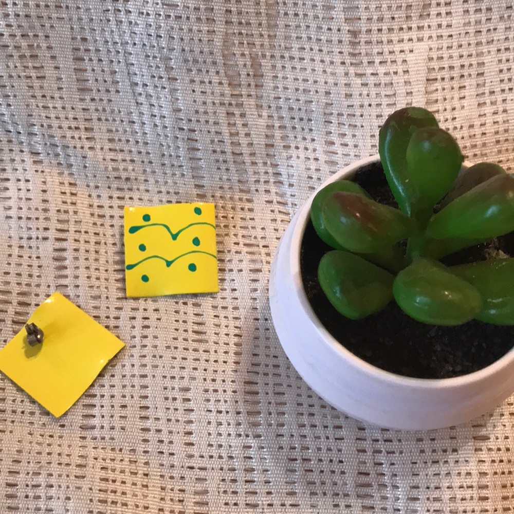 💛 Yellow earrings - Picture 2 of 3